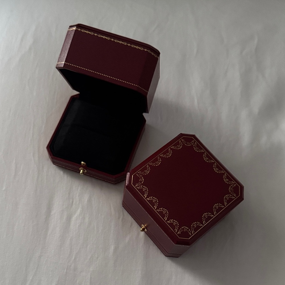Cartier ring box 2